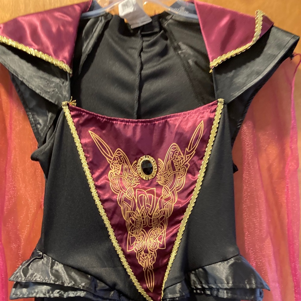 Women’s medium Halloween costume. Never worn